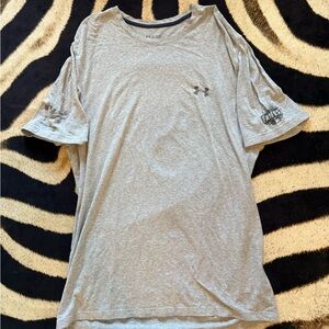 Under Armour Men's Light Gray Short Sleeve Tee